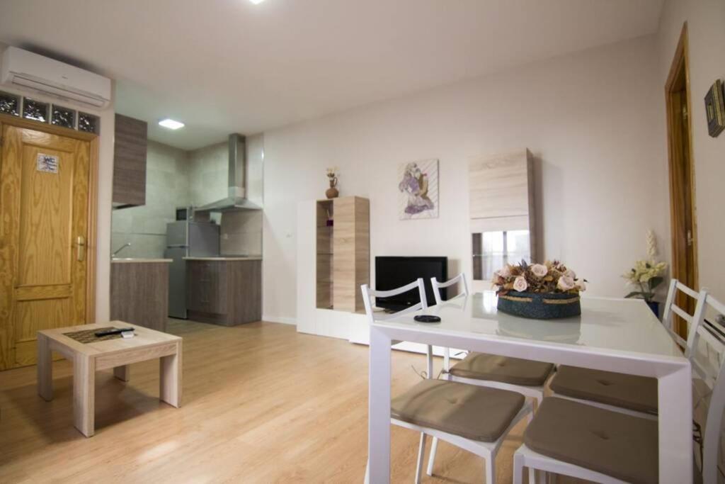 Infantes Apartment Toledo Exterior photo
